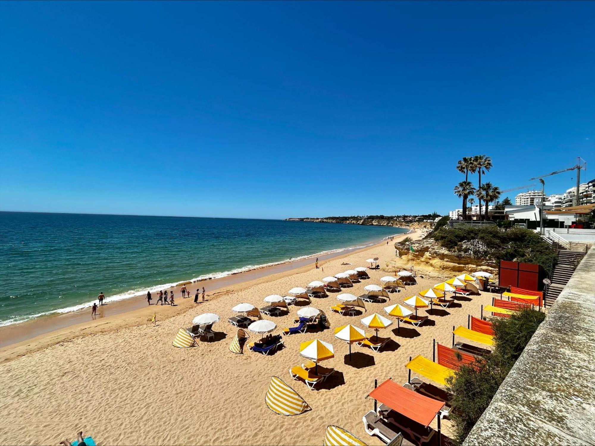Apartamento Vista Mar A Menos De 50M Da Praia. Armacao de Pera Bagian luar foto